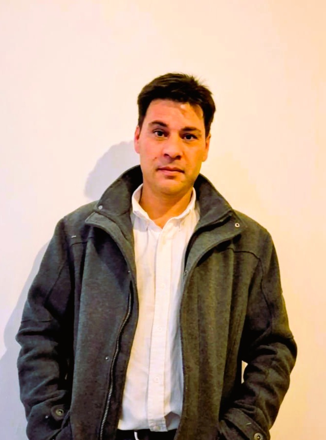 Retrato de Marcos Behrens, Martillero